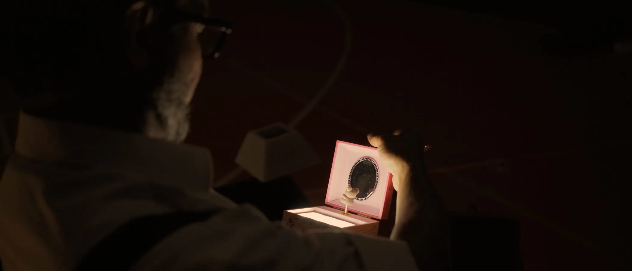 Reverse: danza aerea e musica dal vivo