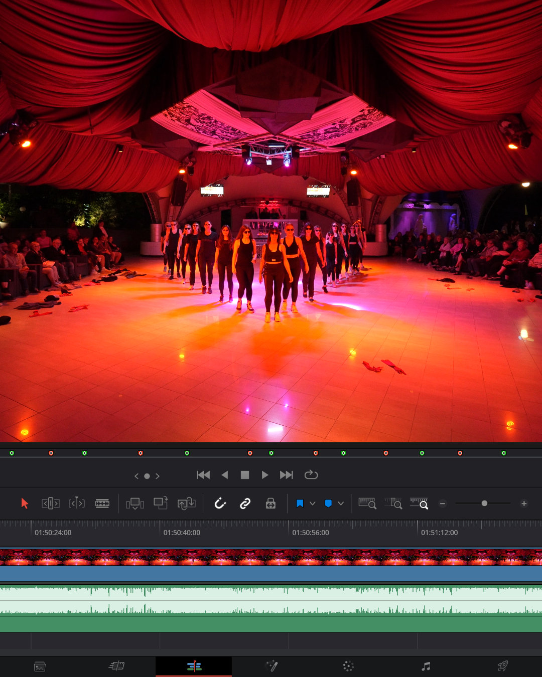 Saggio di balli caraibici diviso dai marker